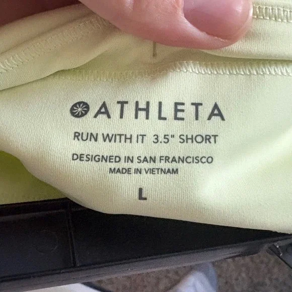 Athleta Run With It 3.5 Inch Short Neon Yellow Featherweight Stretch Size L - Picture 5 of 7